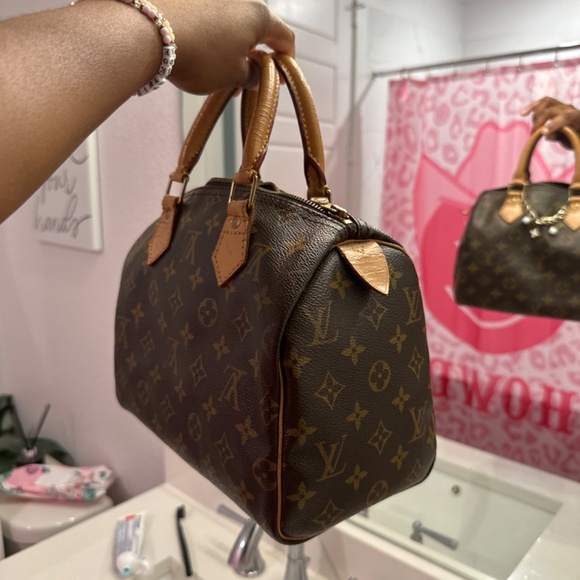 Vintage Louis Vuitton Handbag - Picture 9 of 9